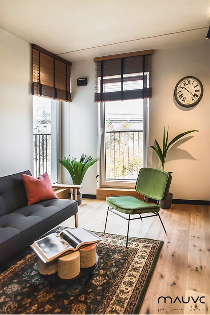 Kleine Wohnung im Retro Vintage Stil mit Loft Accessoires | RENO Türen