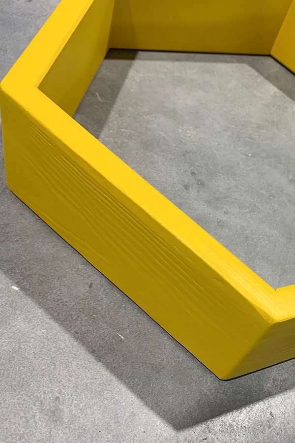 Sechseckiges Holzregal Sechseckiges Holzregal